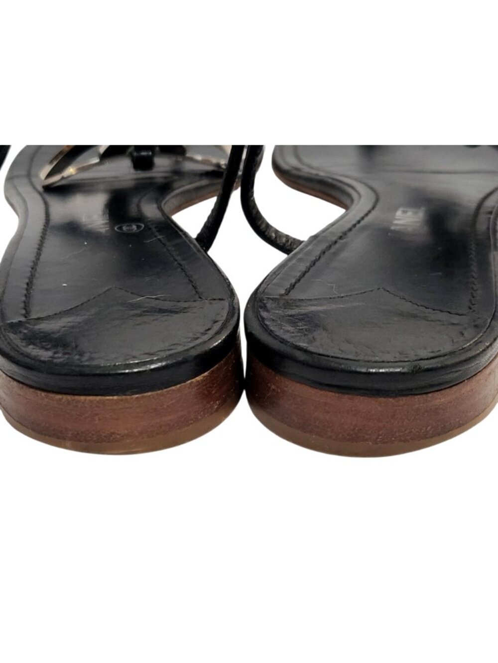 Chanel CC Logo T-Strap Leather Thong Sandals - Picture 11 of 17